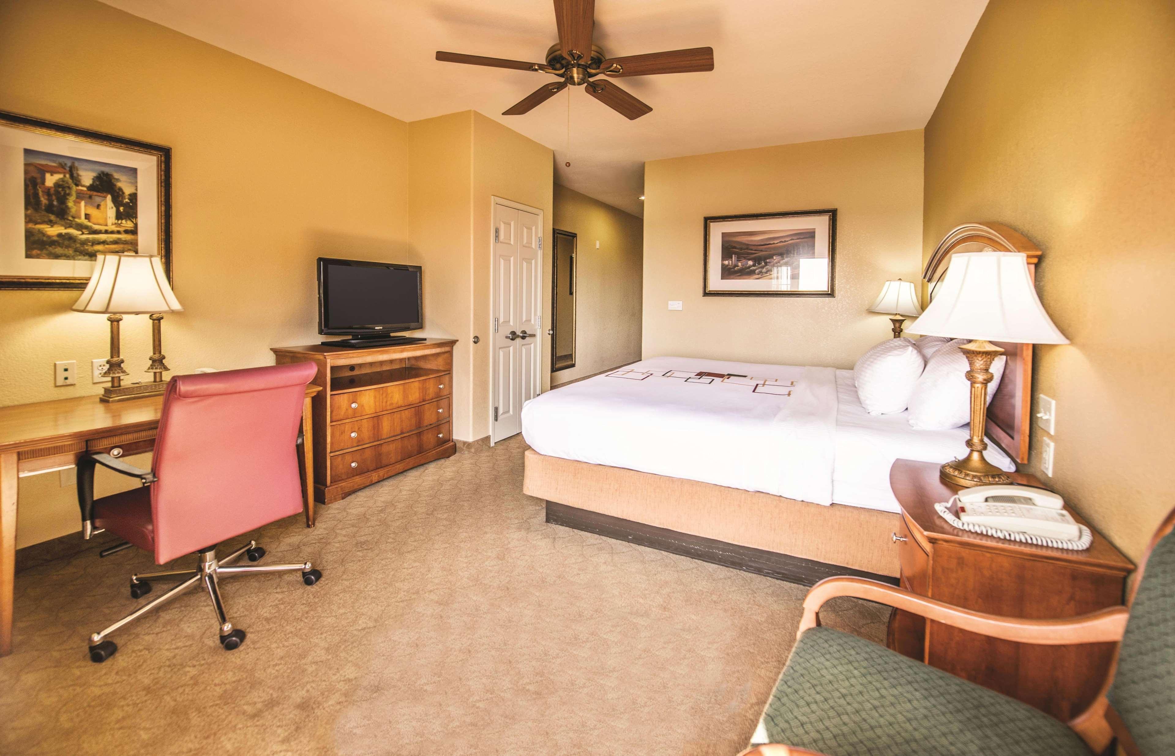La Quinta By Wyndham Marble Falls Exterior foto