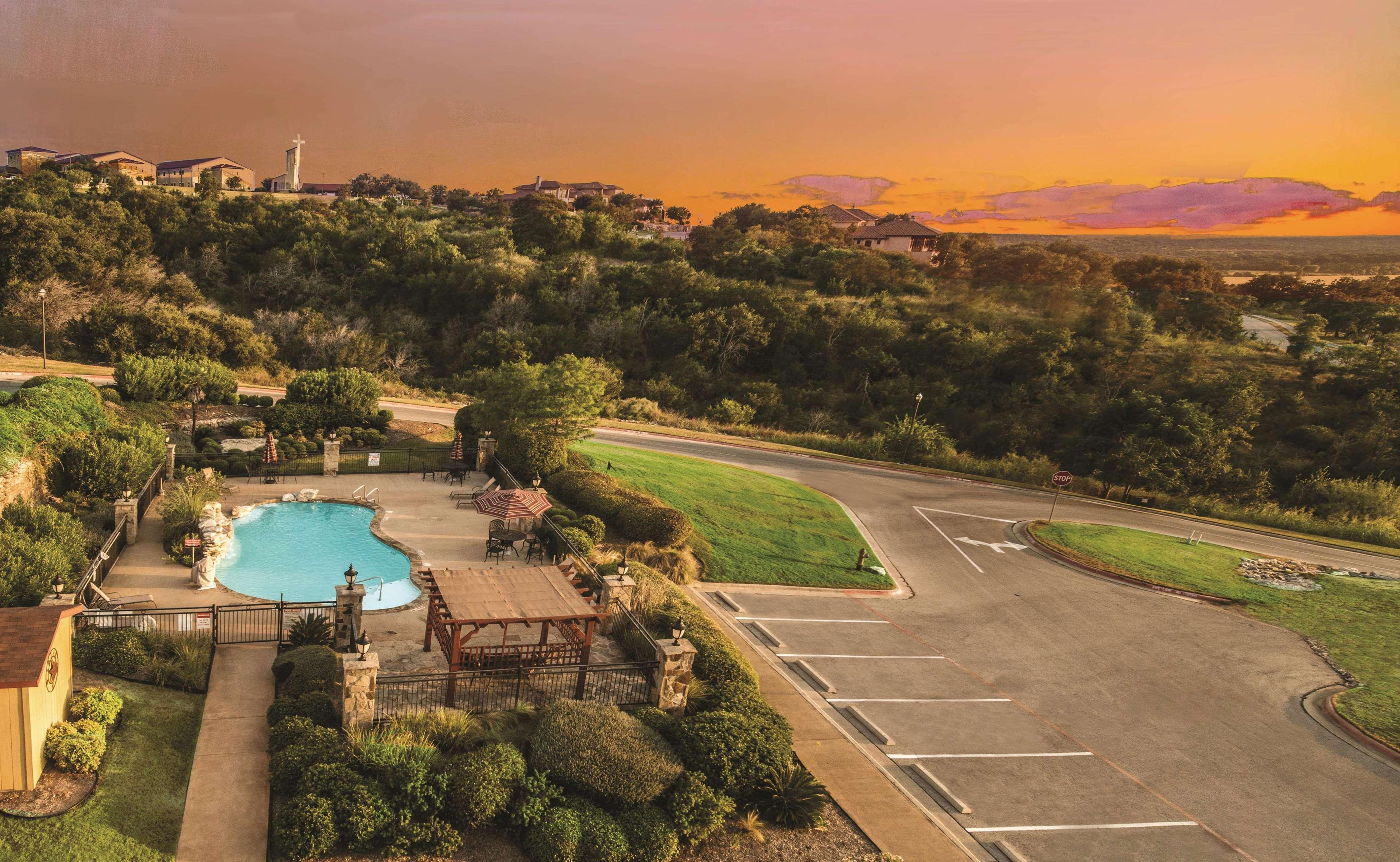 La Quinta By Wyndham Marble Falls Exterior foto